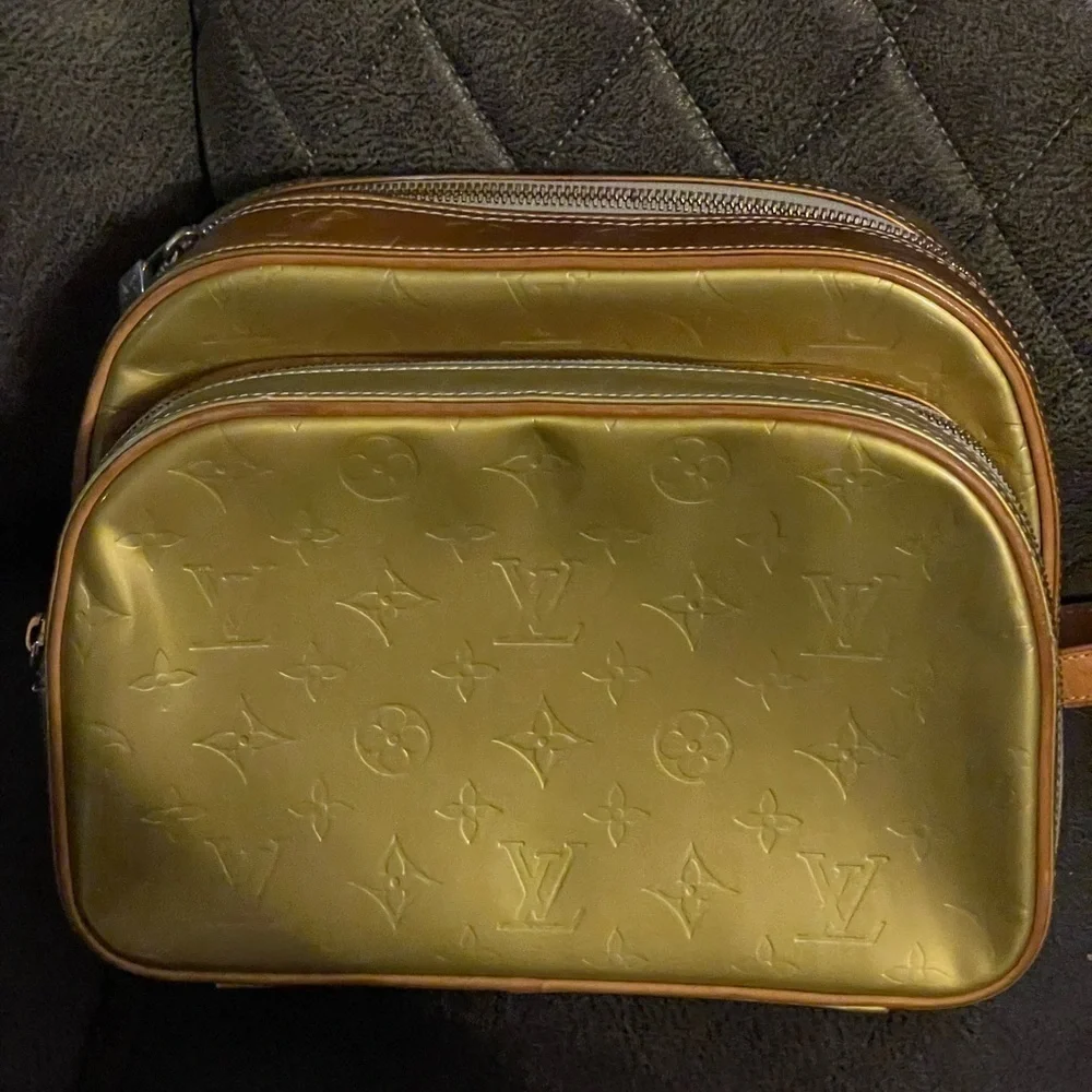 Authentic LV Vernis Monogram Backpack Two Tone